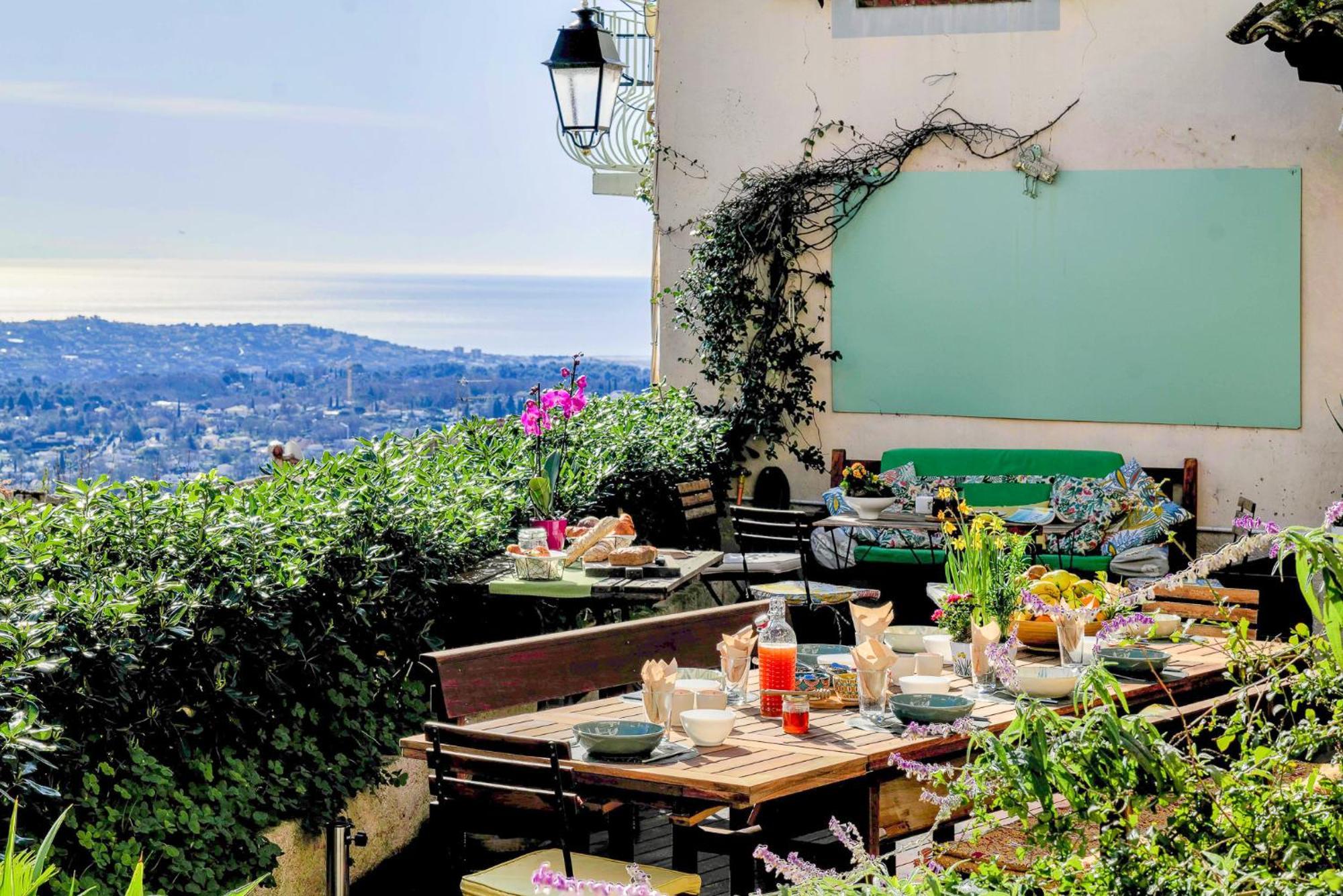 The Frogs' House - Yoga Retreat Bed and Breakfast Saint-Jeannet  Buitenkant foto
